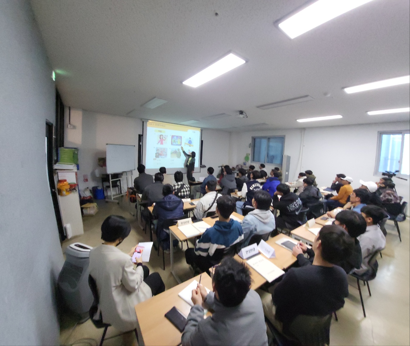 http://www.gjhrd.co.kr/bs/se2/imgup/1743483580_53928.jpg